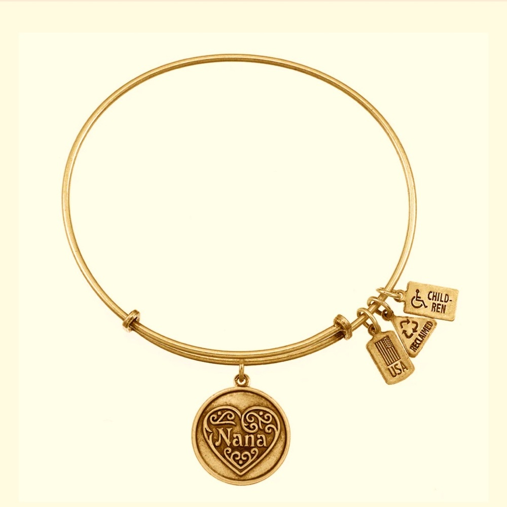 Wind & Fire “NANA” Gold Heart Charm Expandable Bangle Bracelet. New.
